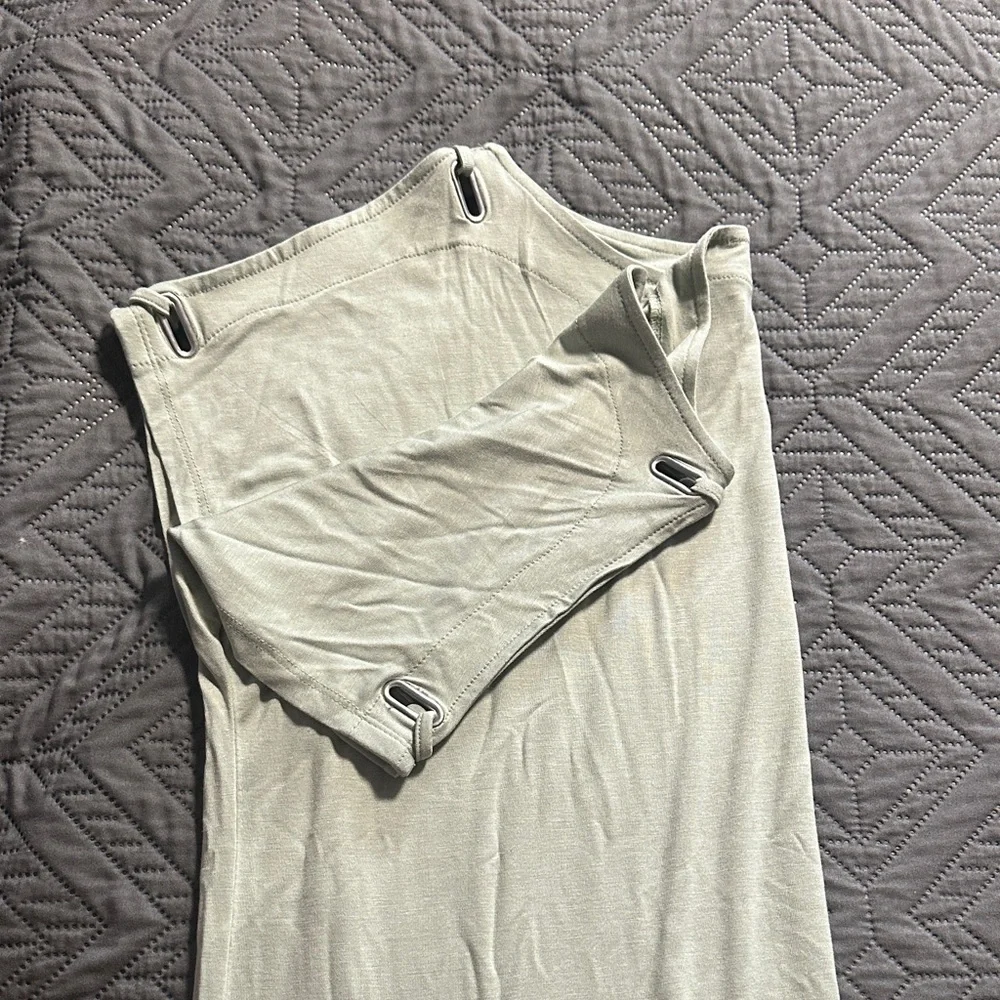 Cable & Gauge Light Gray Short Sleeve Top - Picture 3 of 3